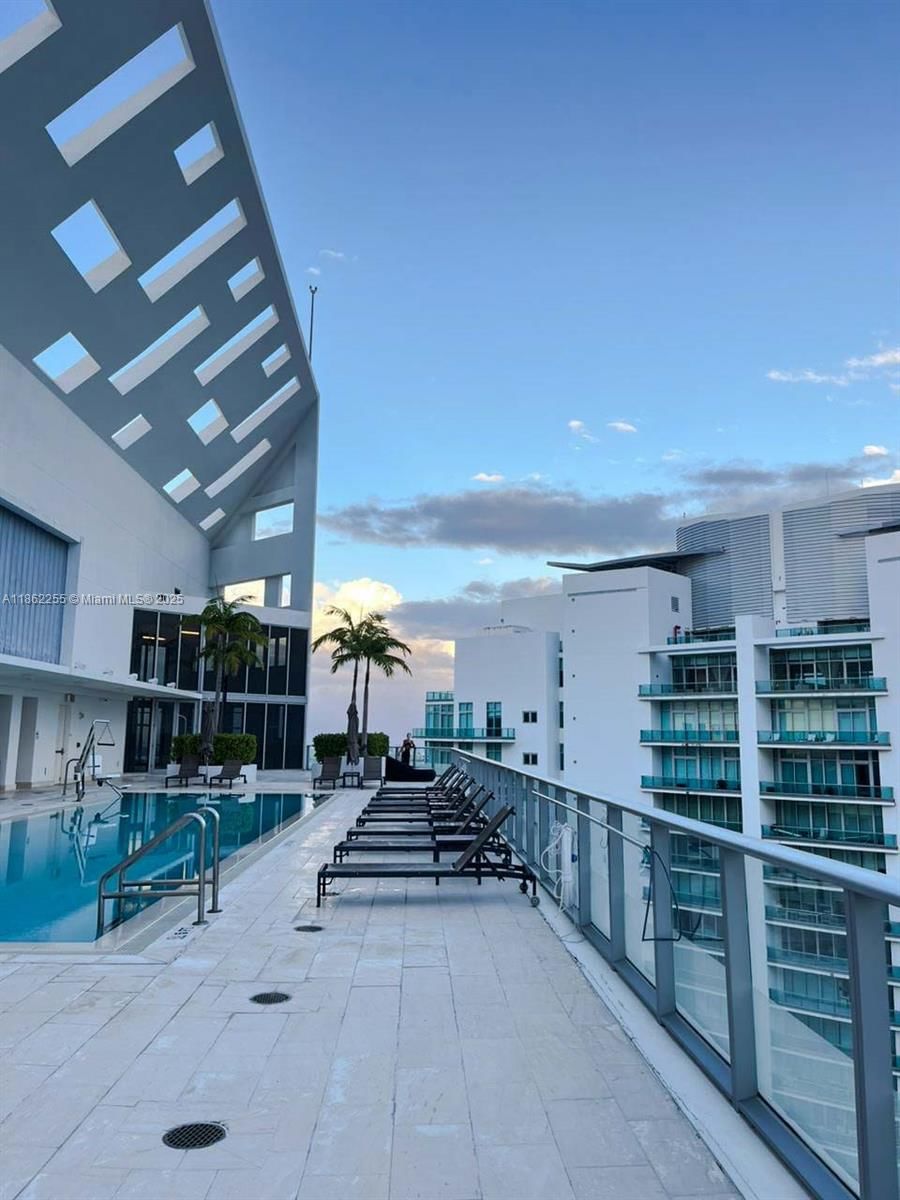 Real estate property located at 1300 Brickell Bay Dr #2608, Miami-dade, Brickellhouse Condo, Miami, FL