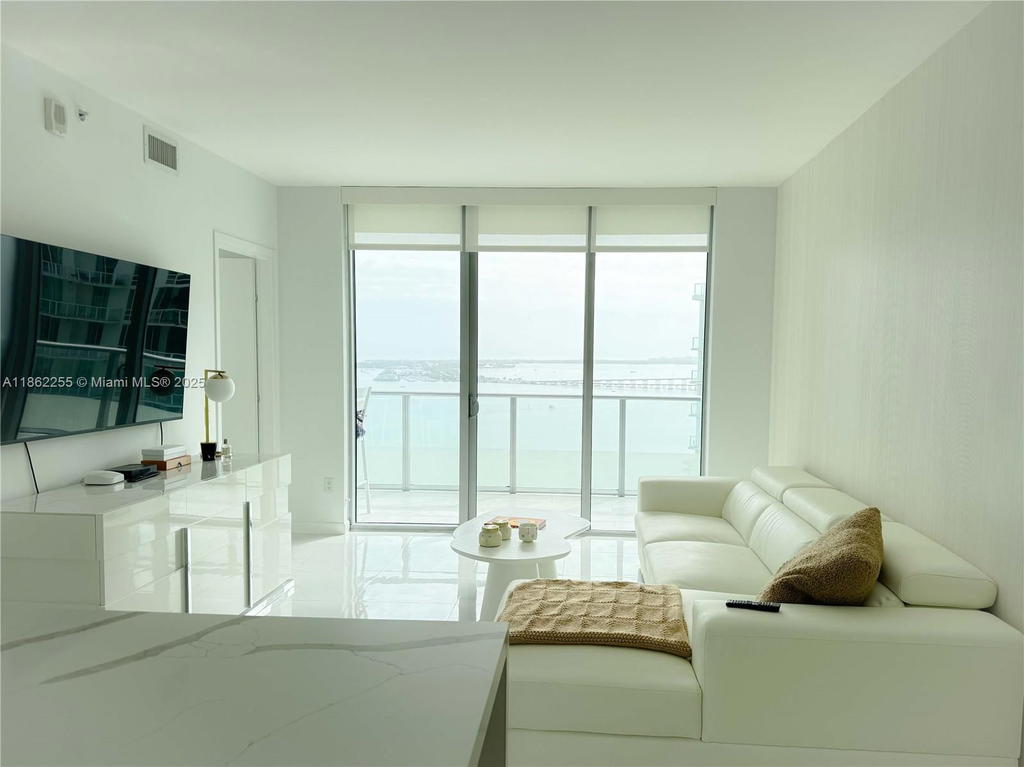 Real estate property located at 1300 Brickell Bay Dr #2608, Miami-dade, Brickellhouse Condo, Miami, FL