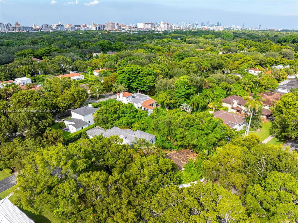 Real estate property located at 3807 Durango St, Miami-dade, Coral Gables C C Sec 3, Coral Gables, FL