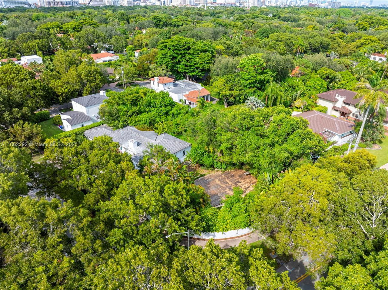 Real estate property located at 3807 Durango St, Miami-dade, Coral Gables C C Sec 3, Coral Gables, FL