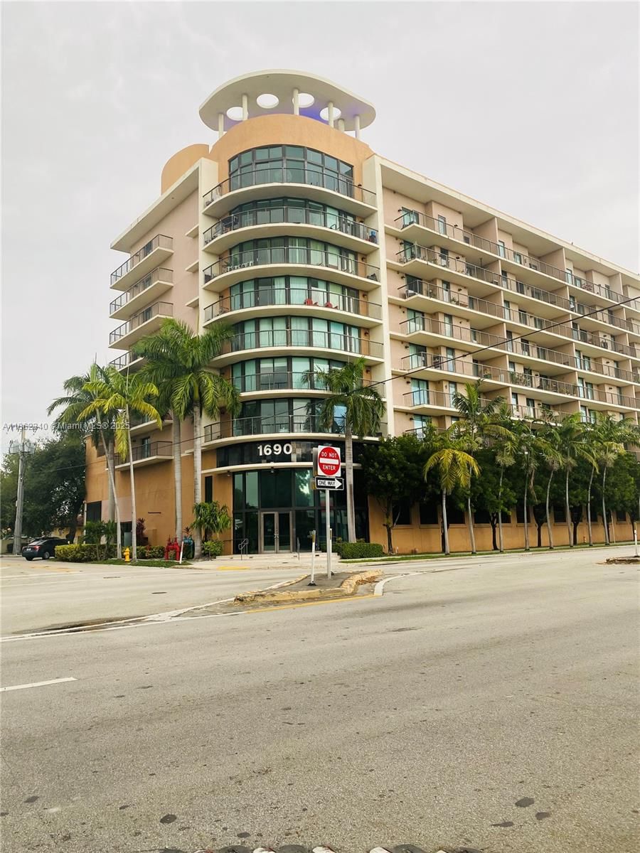 Real estate property located at 1690 27th Ave #704, Miami-dade, Coral Pointe Condo, Miami, FL