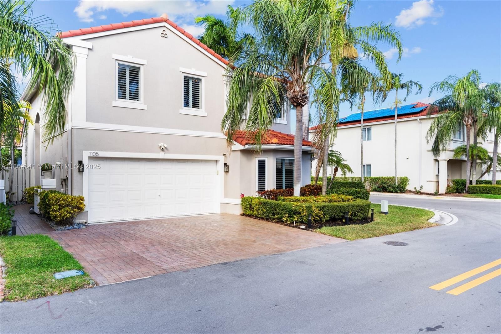 Real estate property located at 1105 Pin Oak St, Broward, West Lake Village Plat, Hollywood, FL