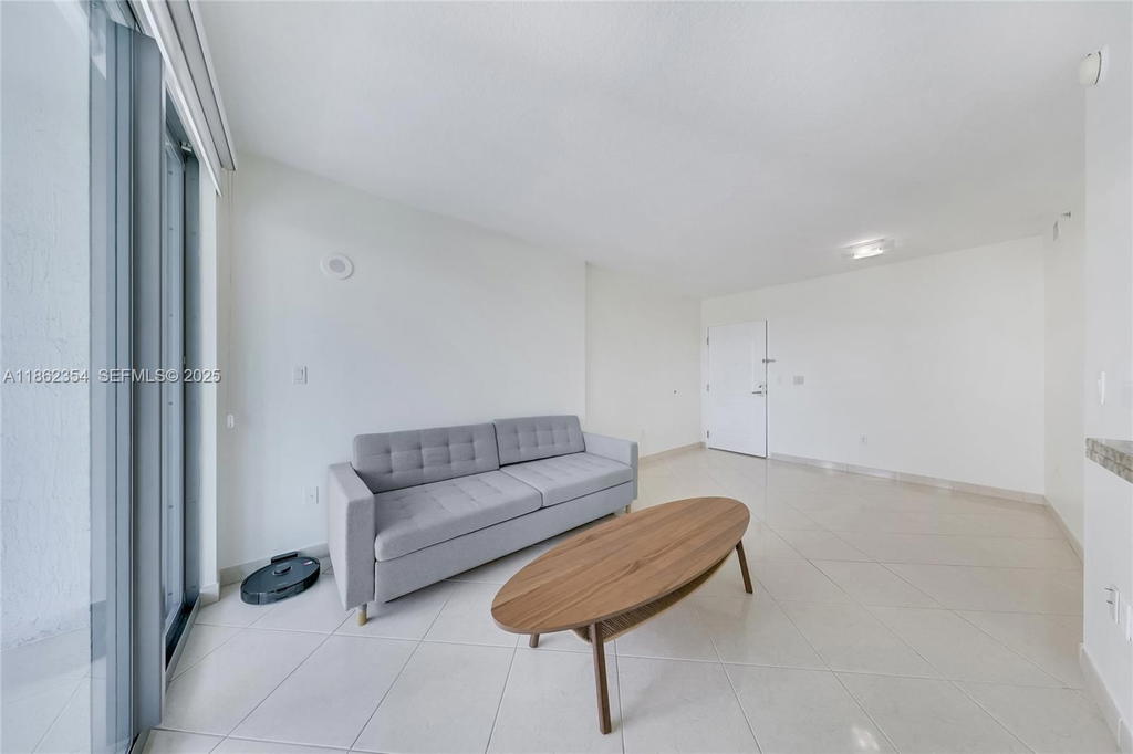 Real estate property located at 110 Washington Ave #1513, Miami-dade, The Cosmopolitan Residenc, Miami Beach, FL