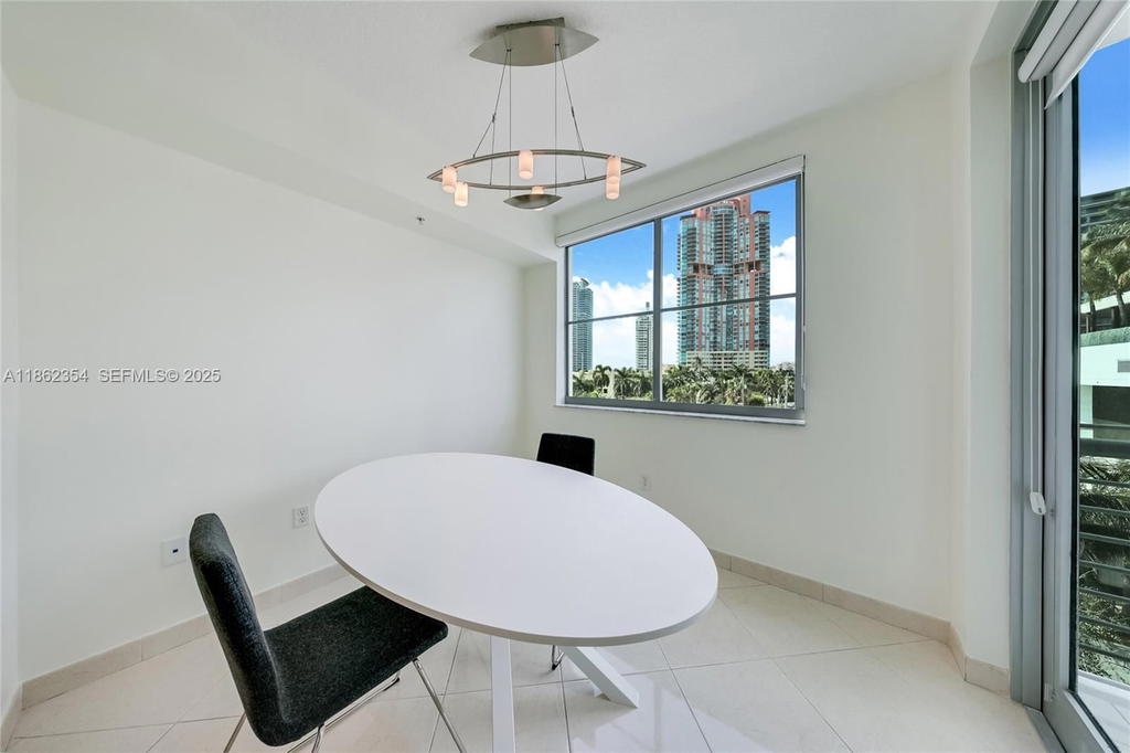 Real estate property located at 110 Washington Ave #1513, Miami-dade, The Cosmopolitan Residenc, Miami Beach, FL