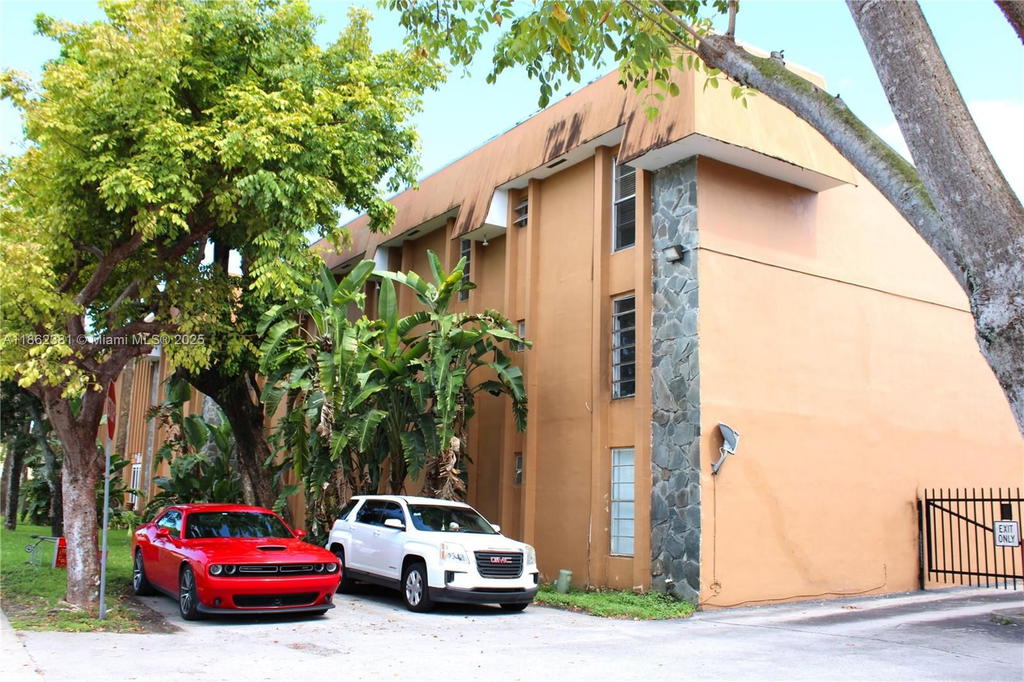 Real estate property located at 1280 54th St #308B, Miami-dade, The Kensington Condo, Hialeah, FL