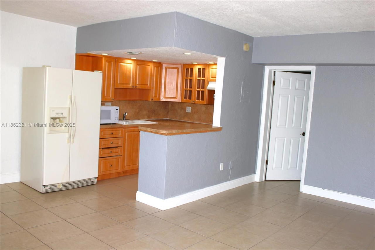 Real estate property located at 1280 54th St #308B, Miami-dade, The Kensington Condo, Hialeah, FL