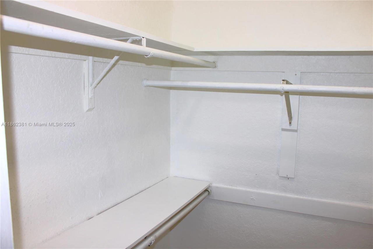 Real estate property located at 1280 54th St #308B, Miami-dade, The Kensington Condo, Hialeah, FL