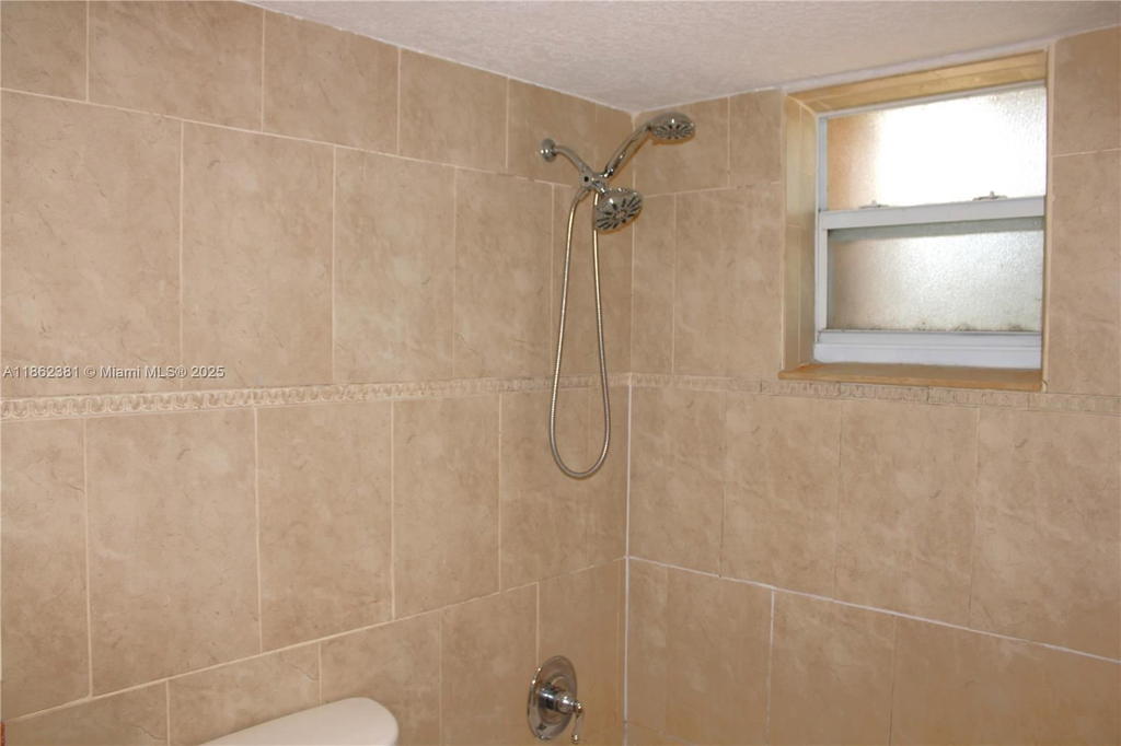 Real estate property located at 1280 54th St #308B, Miami-dade, The Kensington Condo, Hialeah, FL