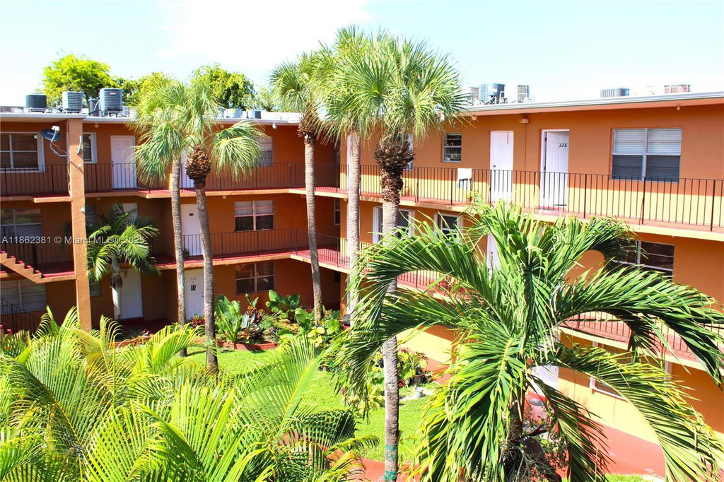 Real estate property located at 1280 54th St #308B, Miami-dade, The Kensington Condo, Hialeah, FL