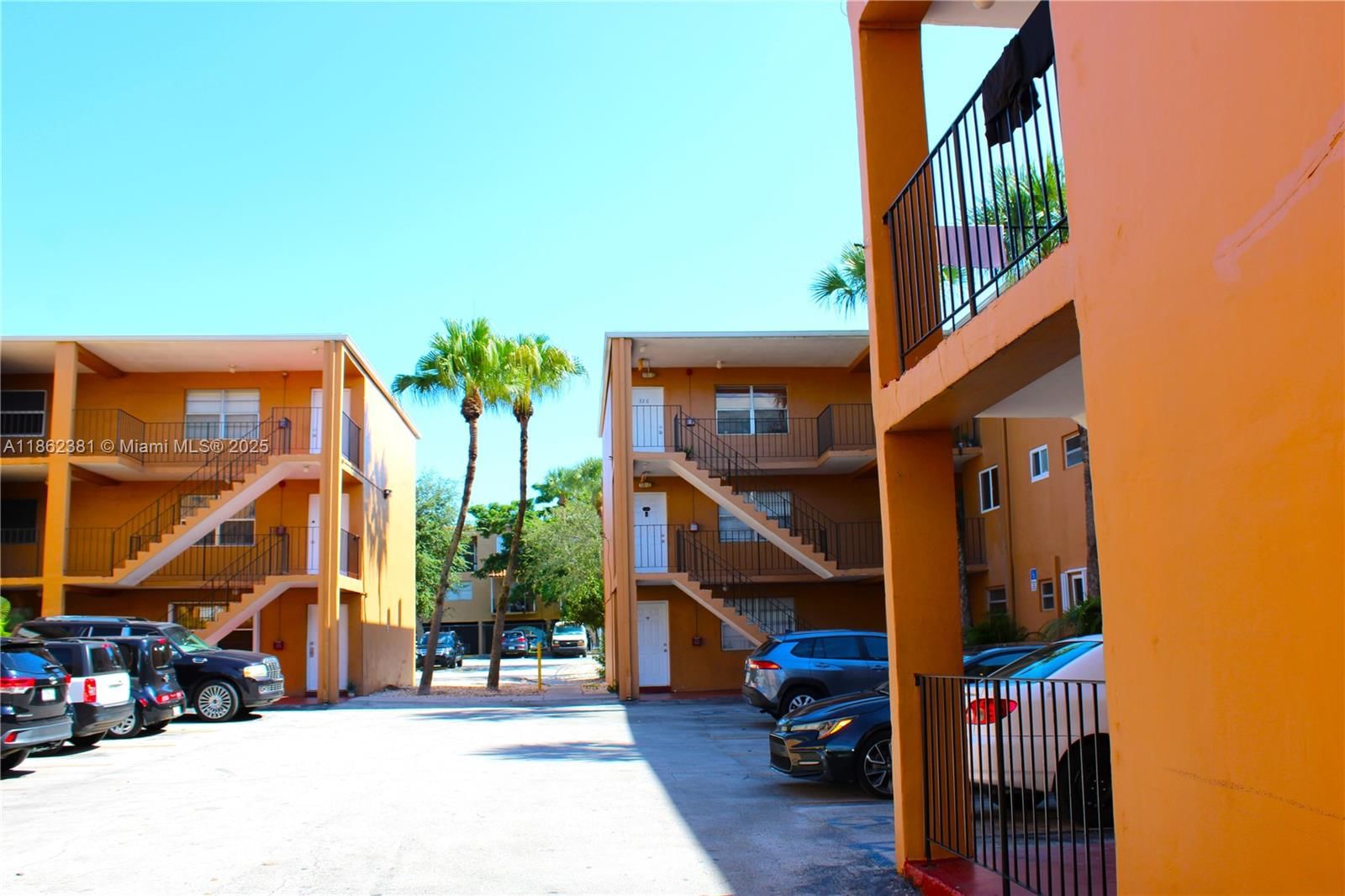 Real estate property located at 1280 54th St #308B, Miami-dade, The Kensington Condo, Hialeah, FL