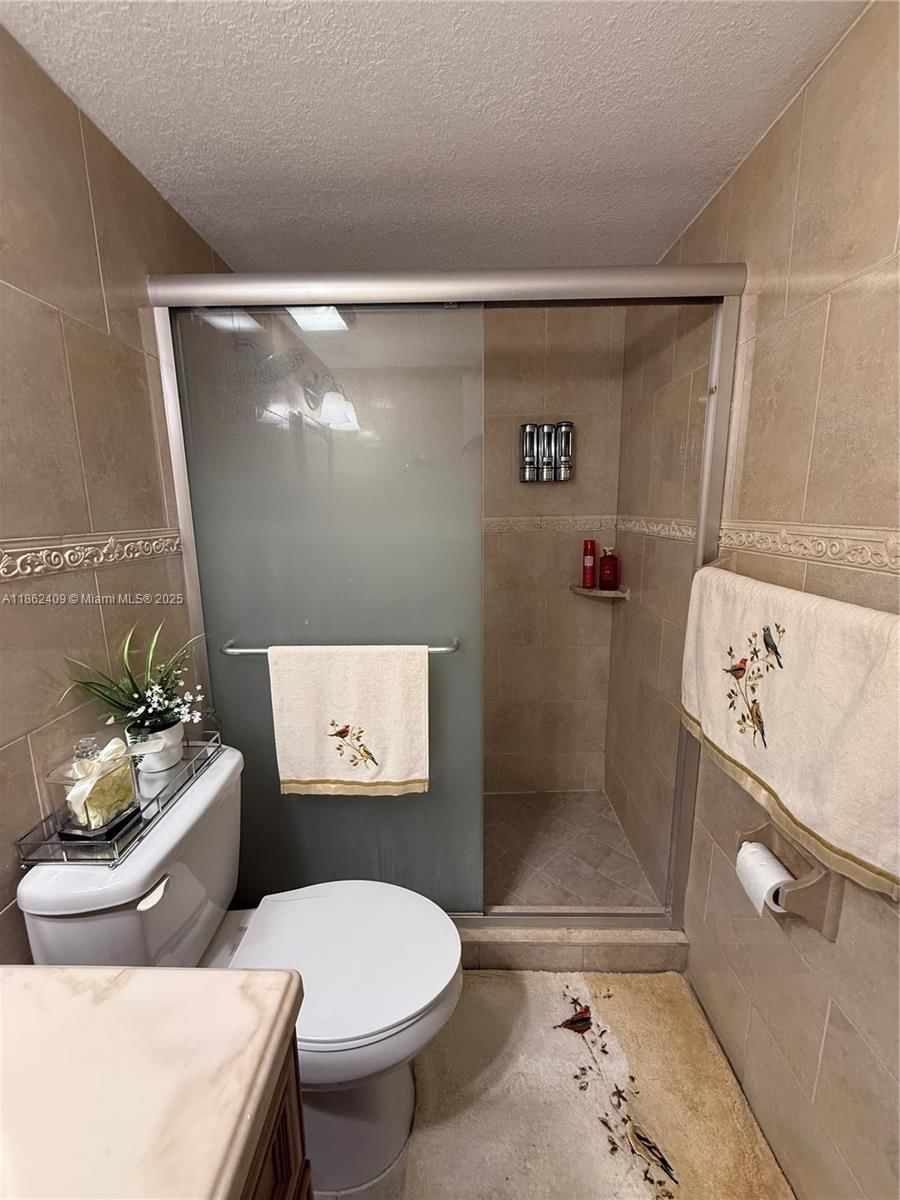 Real estate property located at 6950 6th Ave #315, Miami-dade, Lancaster Condo, Hialeah, FL