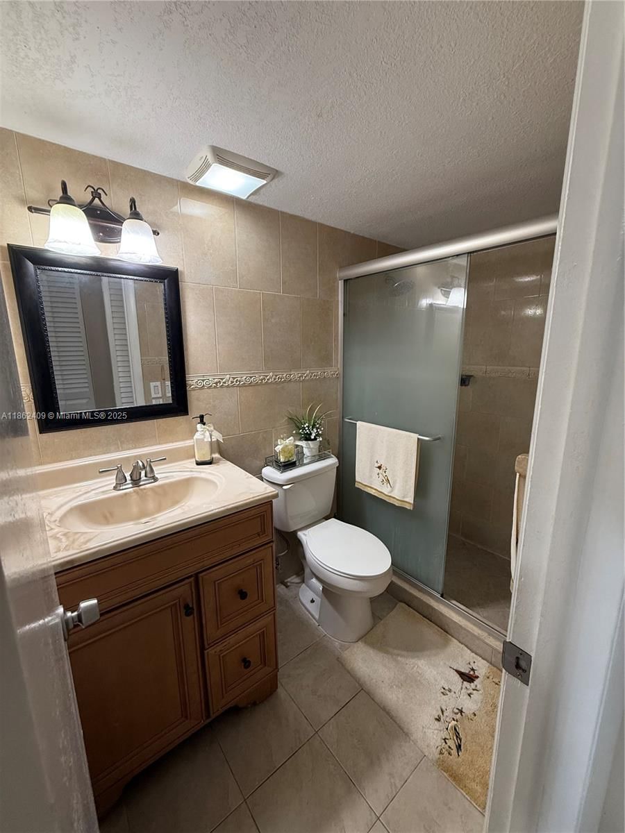 Real estate property located at 6950 6th Ave #315, Miami-dade, Lancaster Condo, Hialeah, FL