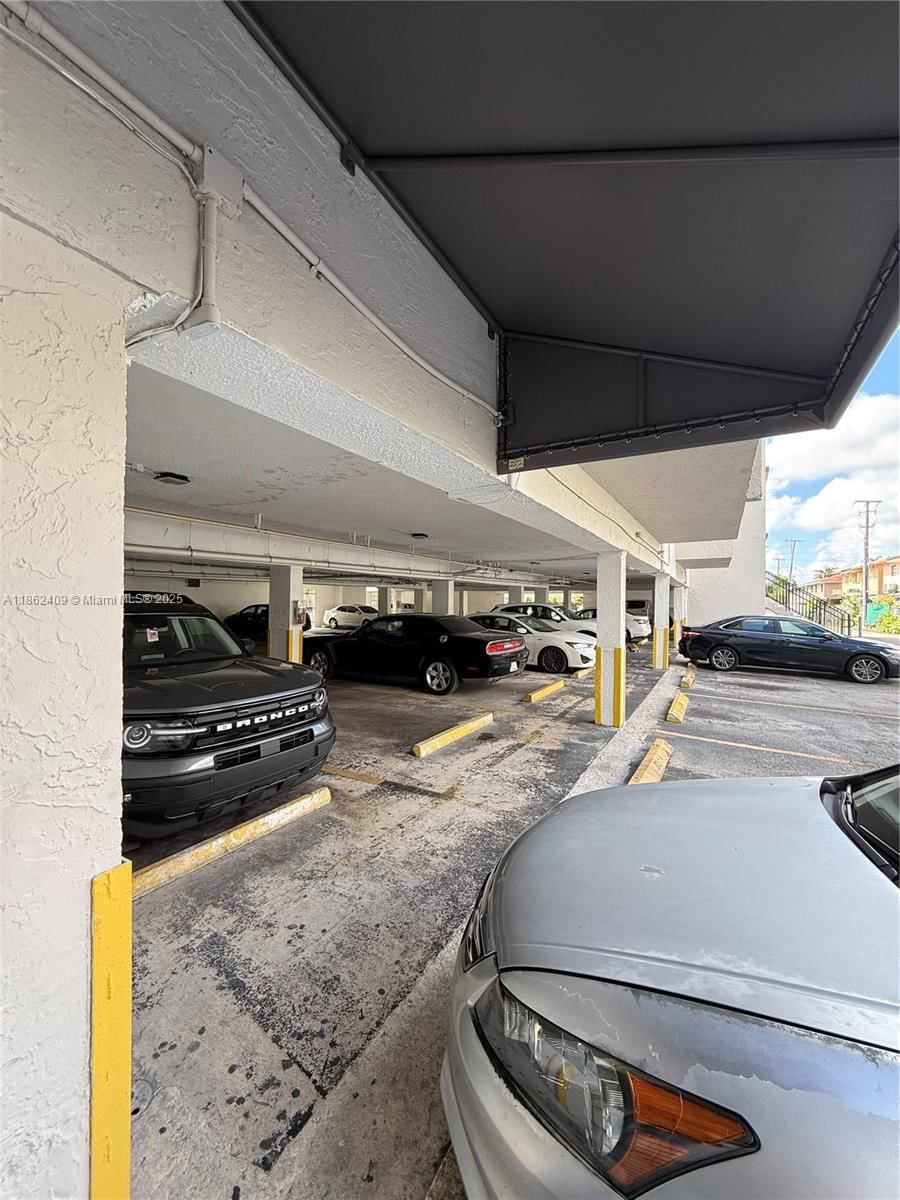 Real estate property located at 6950 6th Ave #315, Miami-dade, Lancaster Condo, Hialeah, FL