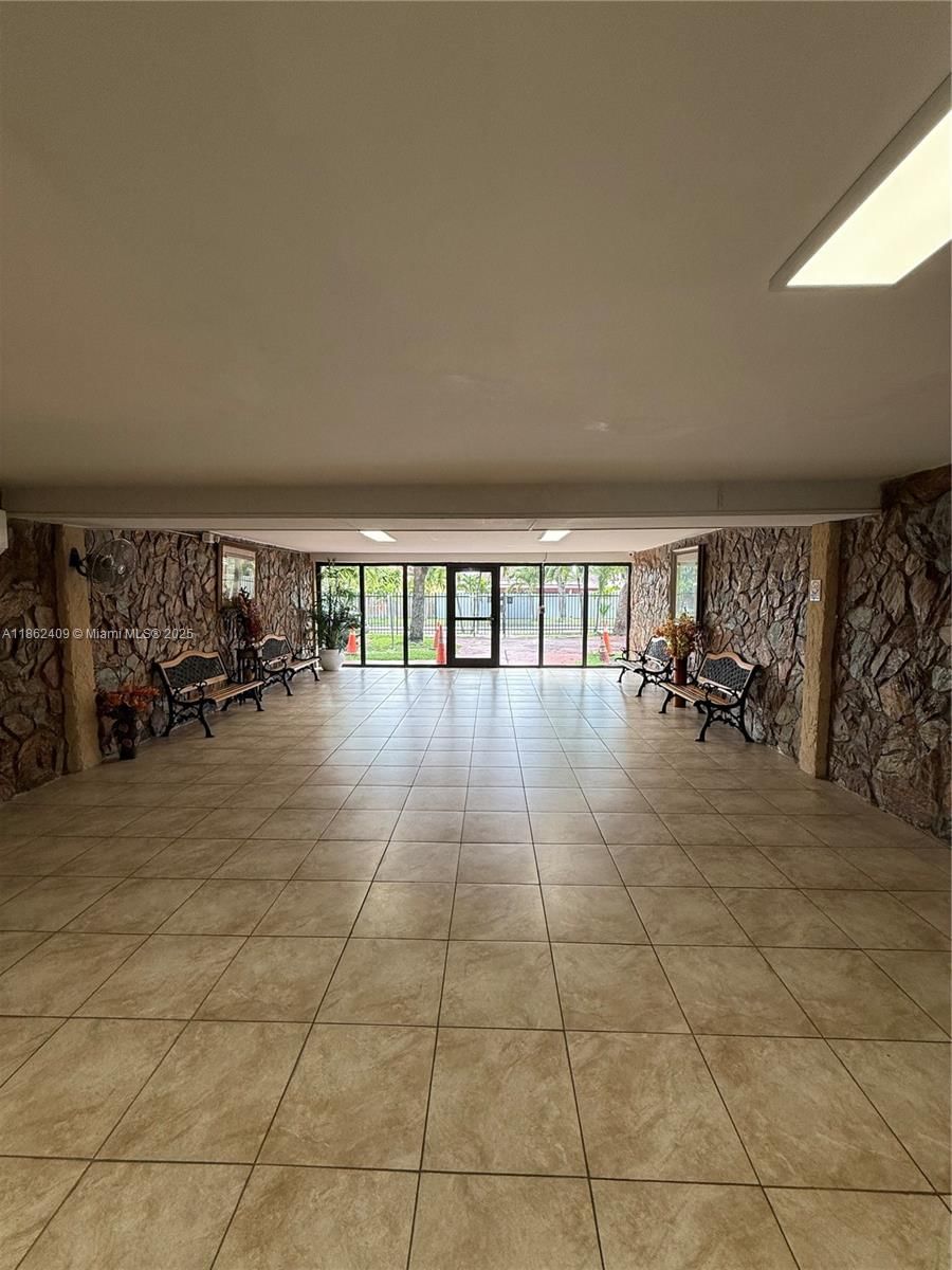 Real estate property located at 6950 6th Ave #315, Miami-dade, Lancaster Condo, Hialeah, FL