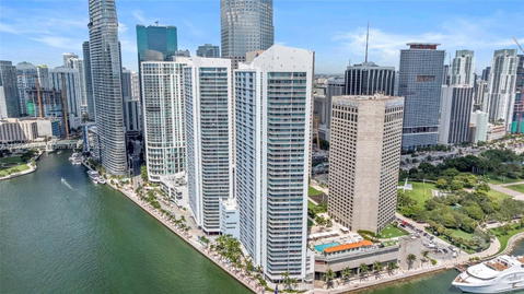 Real estate property located at 325 Biscayne Blvd #1918, Miami-dade, One Miami West Condo, Miami, FL