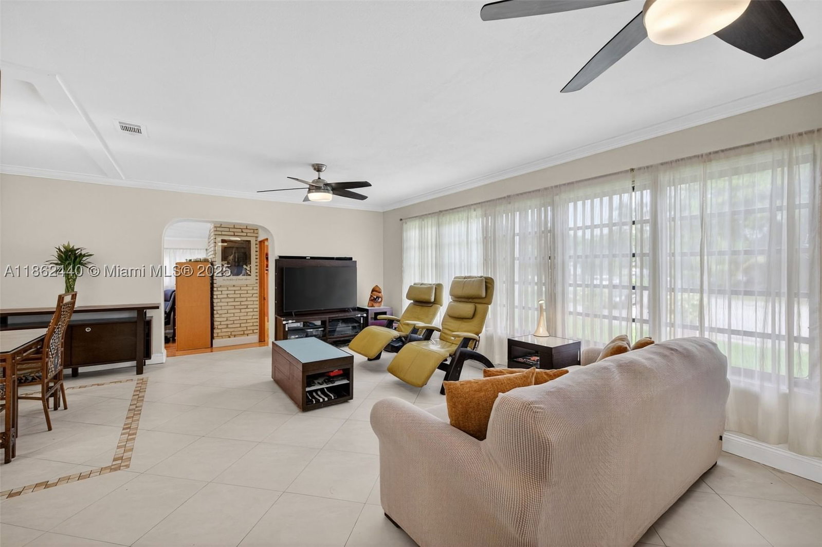 Real estate property located at 5240 Redwood Ct, Broward, Plantation Gardens Sec 4a, Plantation, FL