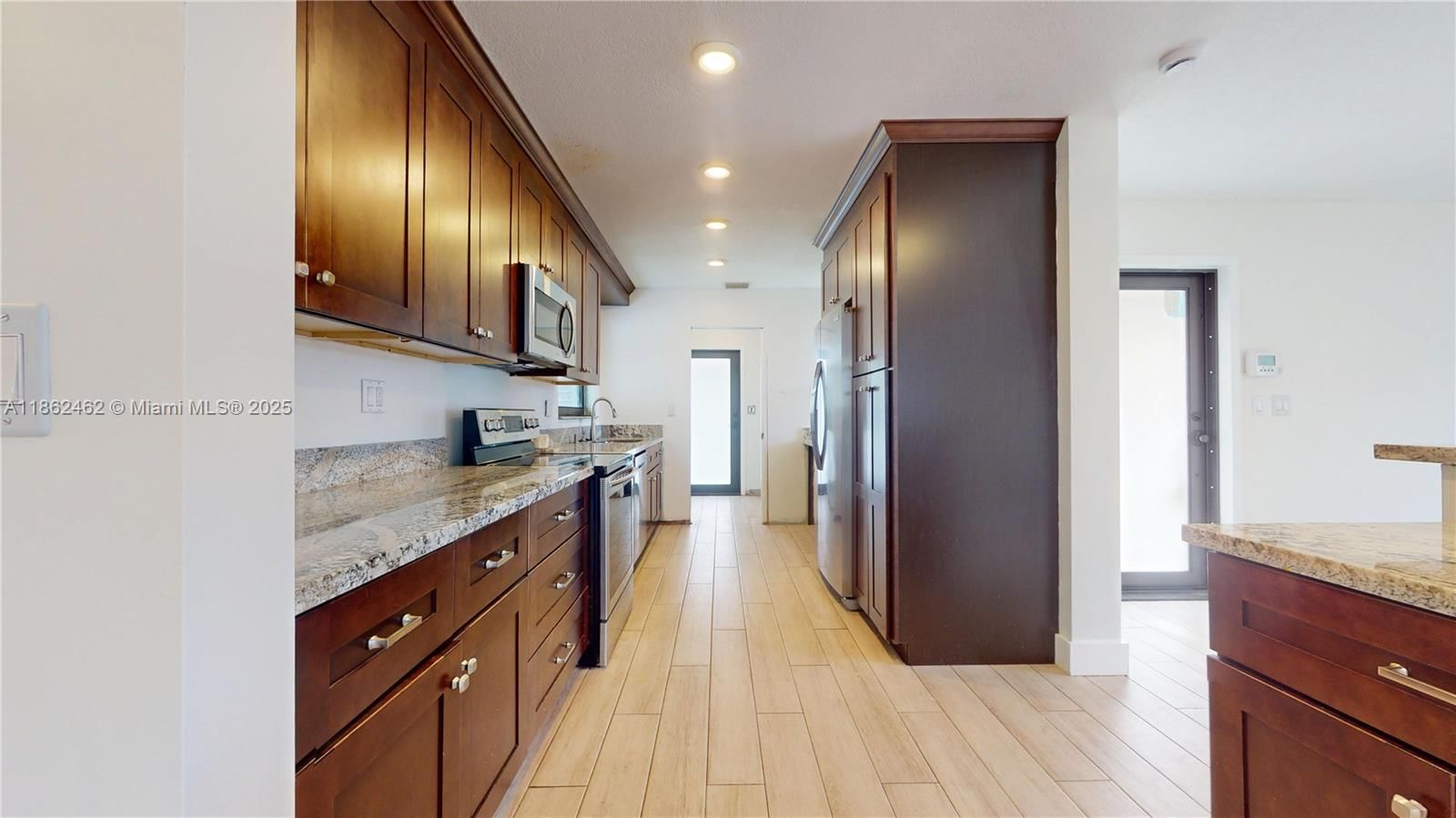 Real estate property located at 15840 105th Ct, Miami-dade, Fairway Pines 1st Addn, Miami, FL