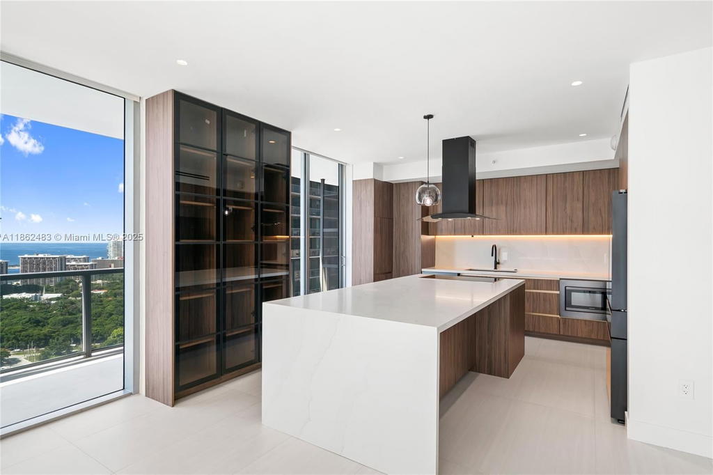 Real estate property located at 1111 1st Ave #3719-N, Miami-dade, The Axis On Brickell Ii C, Miami, FL