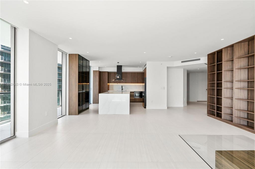 Real estate property located at 1111 1st Ave #3719-N, Miami-dade, The Axis On Brickell Ii C, Miami, FL