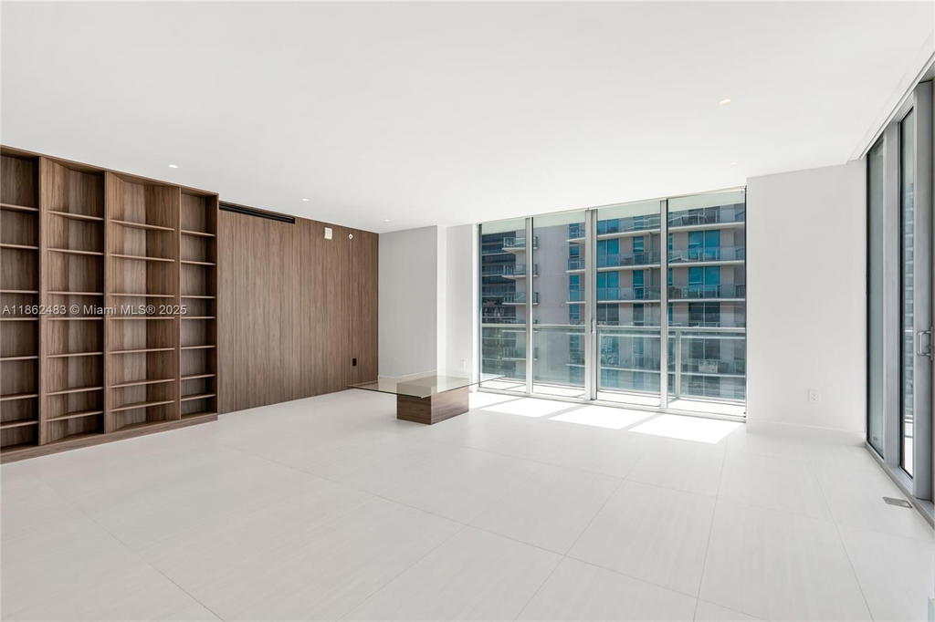 Real estate property located at 1111 1st Ave #3719-N, Miami-dade, The Axis On Brickell Ii C, Miami, FL