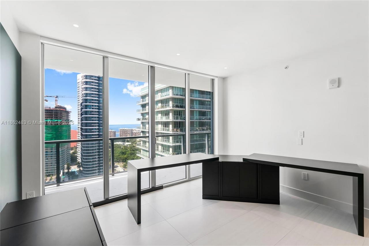 Real estate property located at 1111 1st Ave #3719-N, Miami-dade, The Axis On Brickell Ii C, Miami, FL