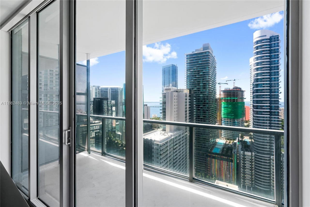Real estate property located at 1111 1st Ave #3719-N, Miami-dade, The Axis On Brickell Ii C, Miami, FL