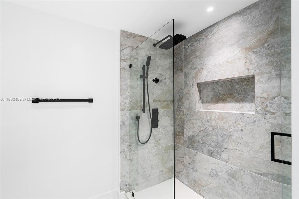 Real estate property located at 1111 1st Ave #3719-N, Miami-dade, The Axis On Brickell Ii C, Miami, FL