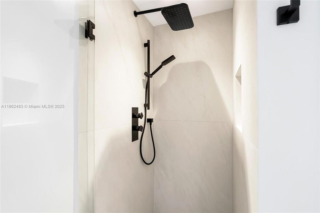 Real estate property located at 1111 1st Ave #3719-N, Miami-dade, The Axis On Brickell Ii C, Miami, FL