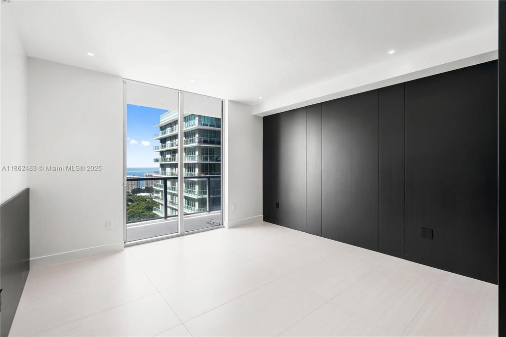 Real estate property located at 1111 1st Ave #3719-N, Miami-dade, The Axis On Brickell Ii C, Miami, FL