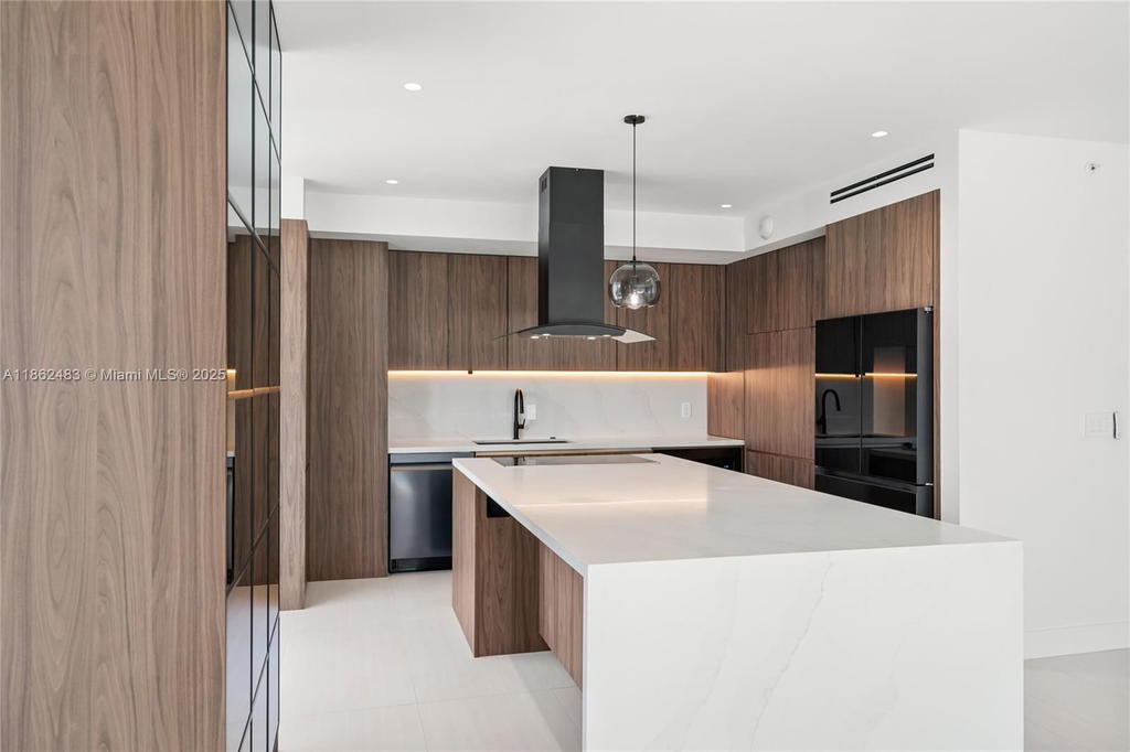 Real estate property located at 1111 1st Ave #3719-N, Miami-dade, The Axis On Brickell Ii C, Miami, FL