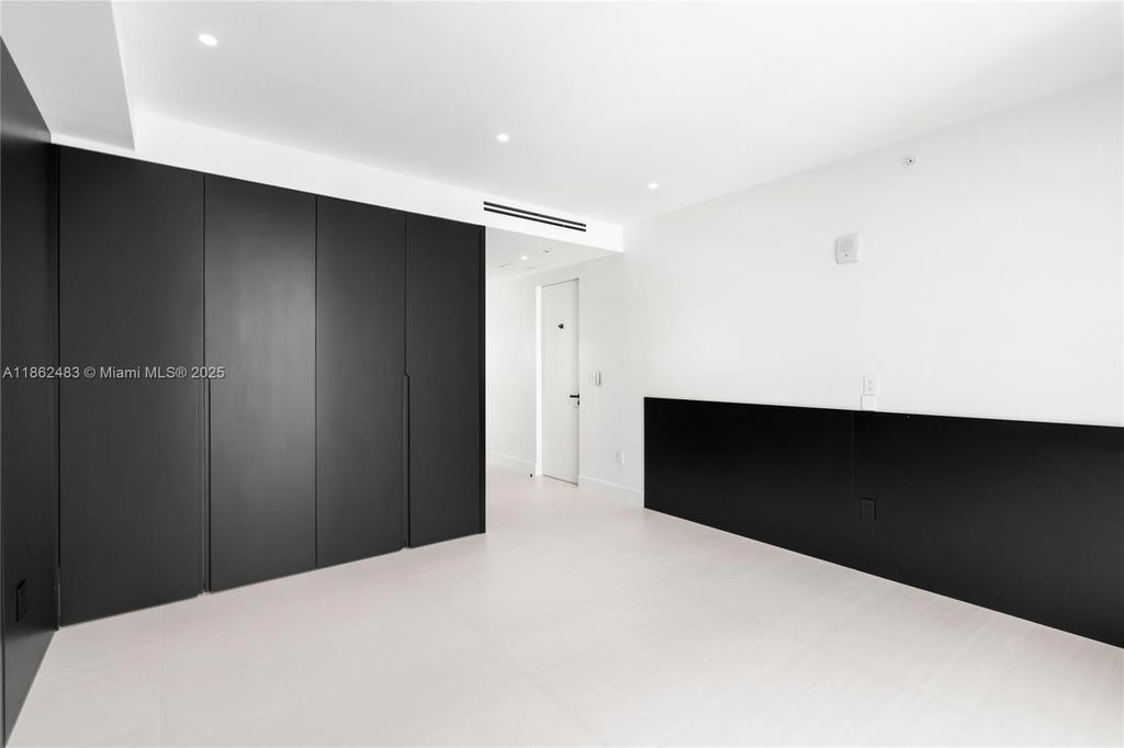 Real estate property located at 1111 1st Ave #3719-N, Miami-dade, The Axis On Brickell Ii C, Miami, FL