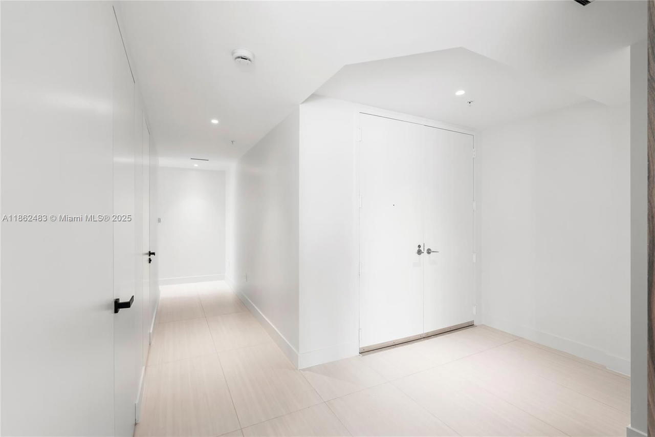 Real estate property located at 1111 1st Ave #3719-N, Miami-dade, The Axis On Brickell Ii C, Miami, FL