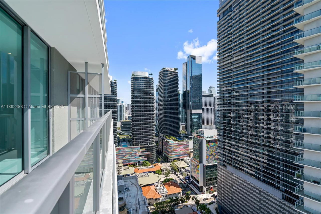 Real estate property located at 1111 1st Ave #3719-N, Miami-dade, The Axis On Brickell Ii C, Miami, FL