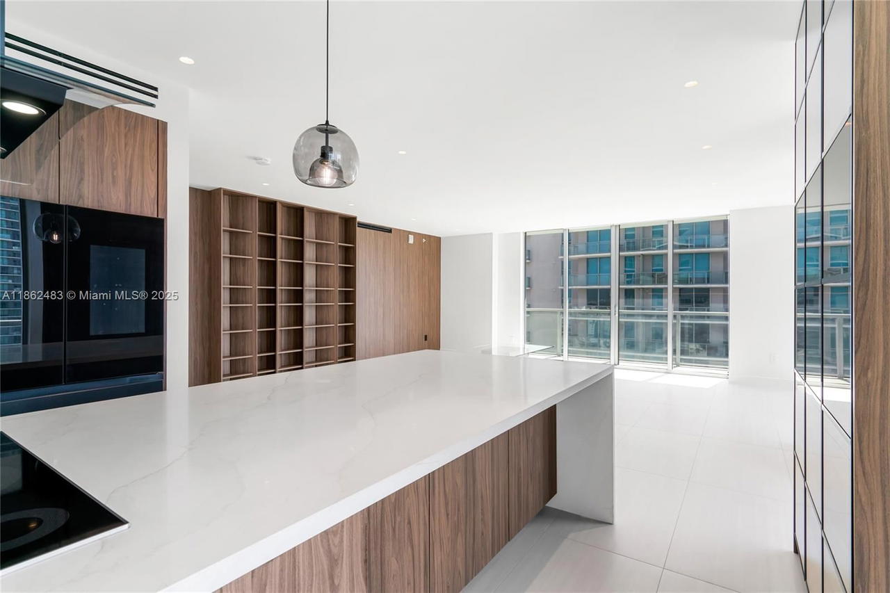 Real estate property located at 1111 1st Ave #3719-N, Miami-dade, The Axis On Brickell Ii C, Miami, FL