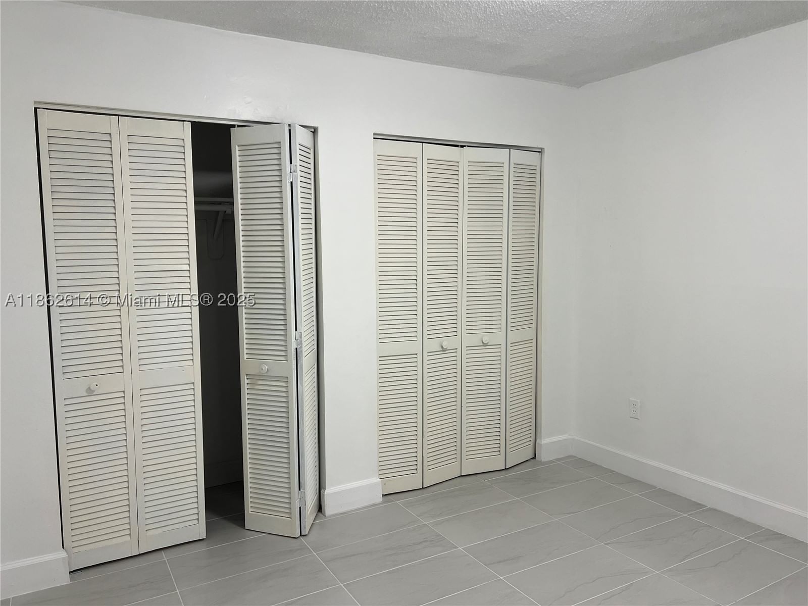 Real estate property located at 10000 80th Ct #2166, Miami-dade, Samari Lake East Condo, Hialeah Gardens, FL