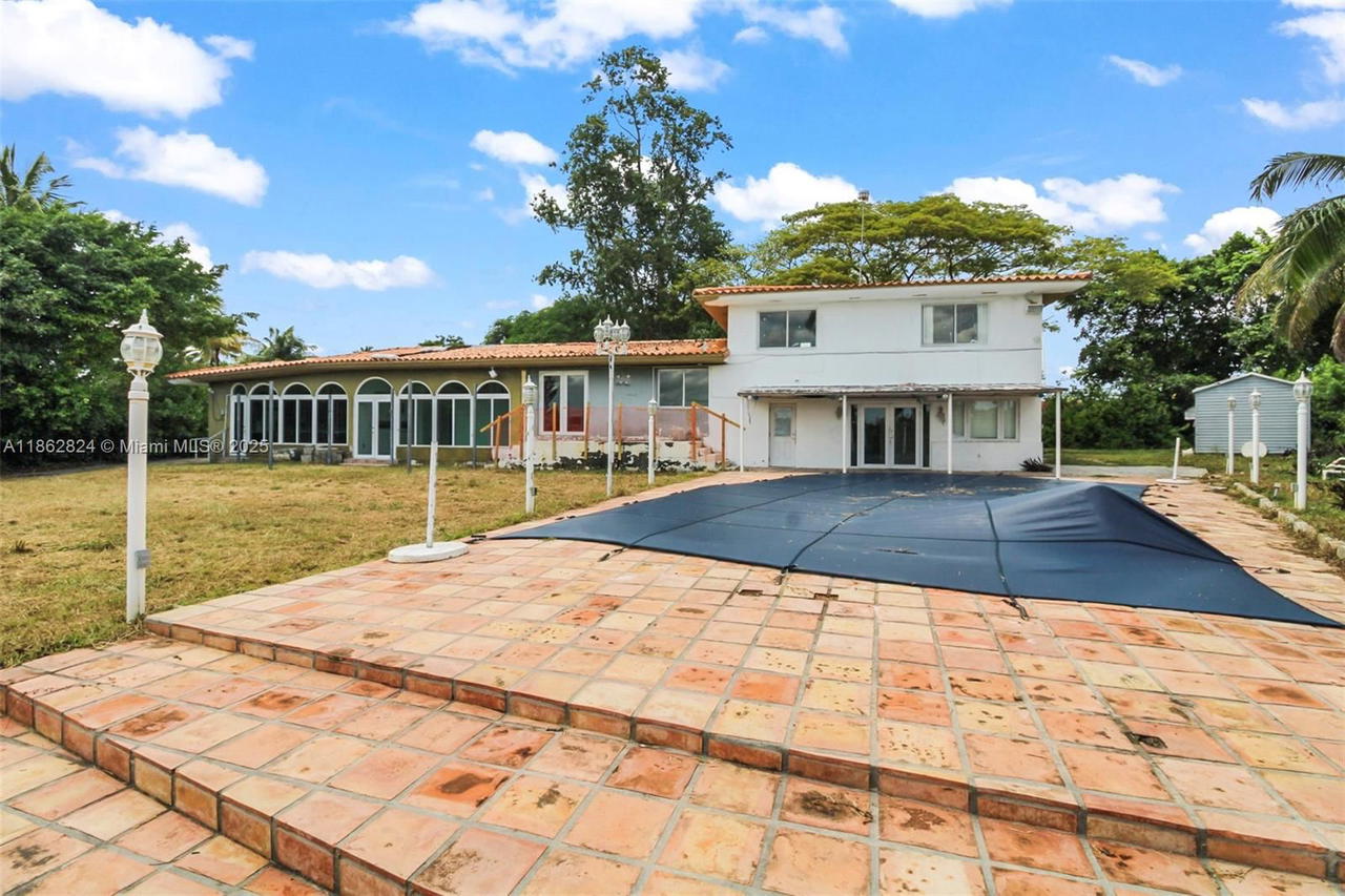Real estate property located at 4399 89th Ave, Miami-dade, Mc Cahills Bluebird Lake, Miami, FL
