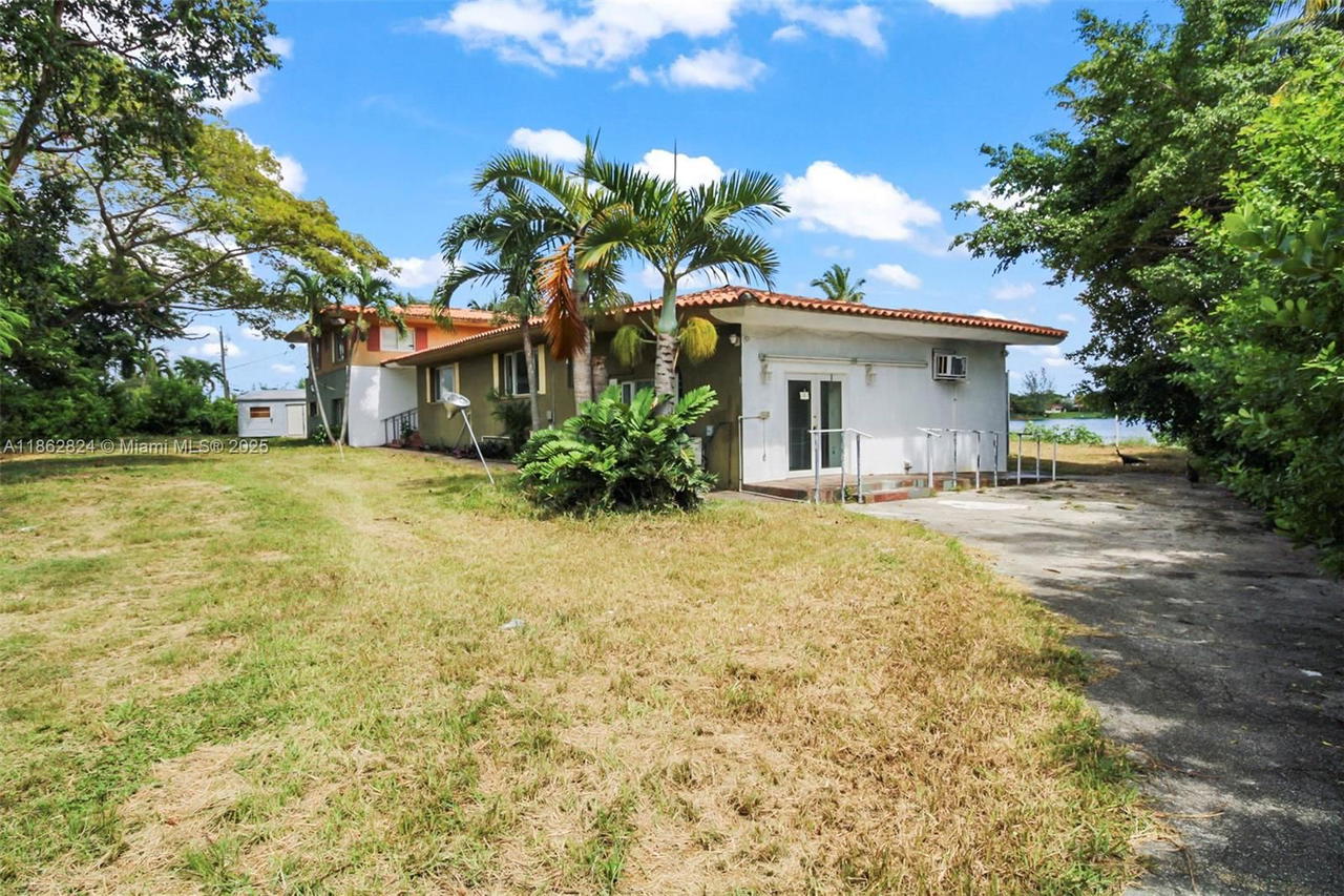 Real estate property located at 4399 89th Ave, Miami-dade, Mc Cahills Bluebird Lake, Miami, FL