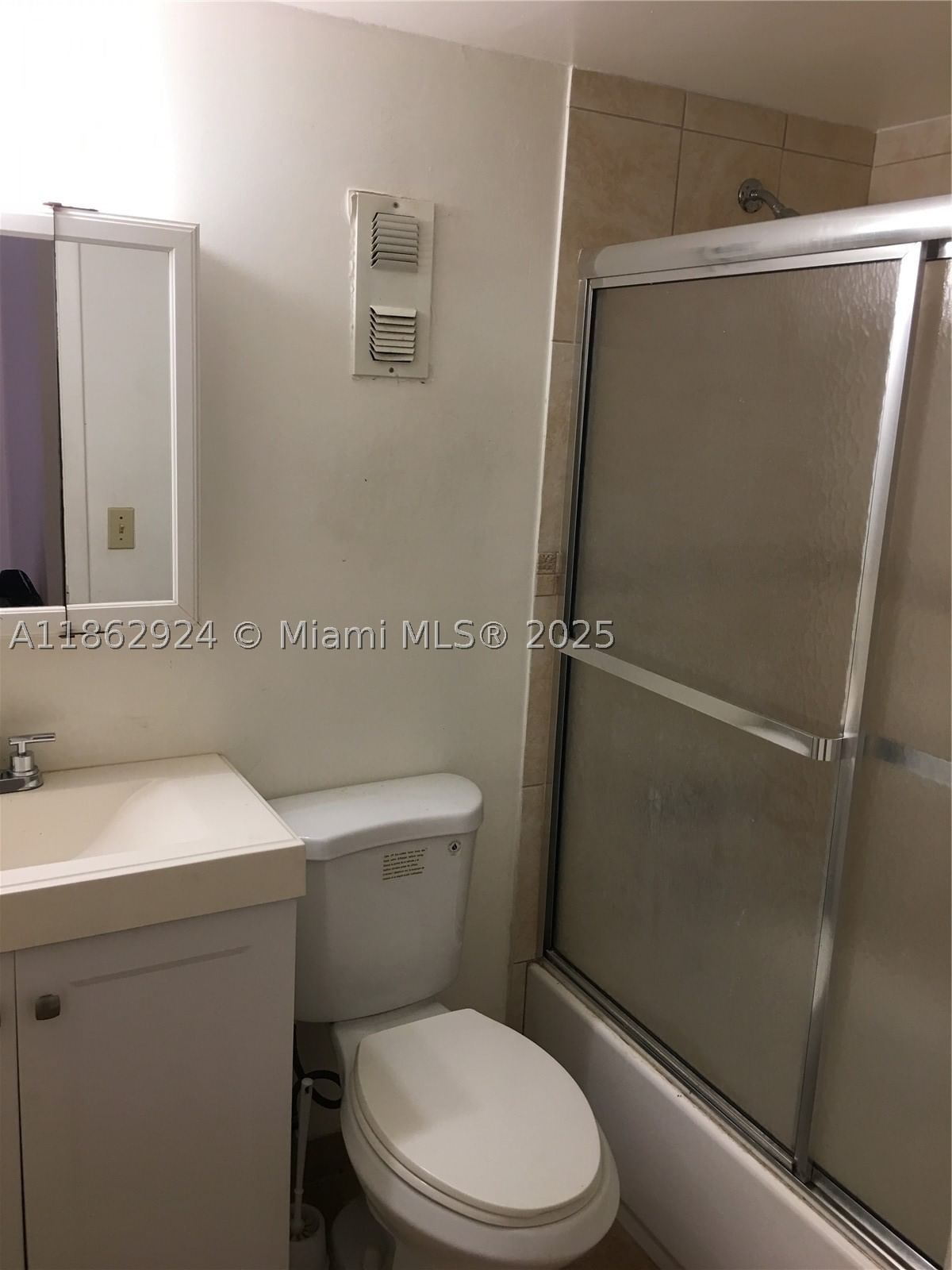 Real estate property located at 3582 171st St #203, Miami-dade, Michelle Condo, North Miami Beach, FL