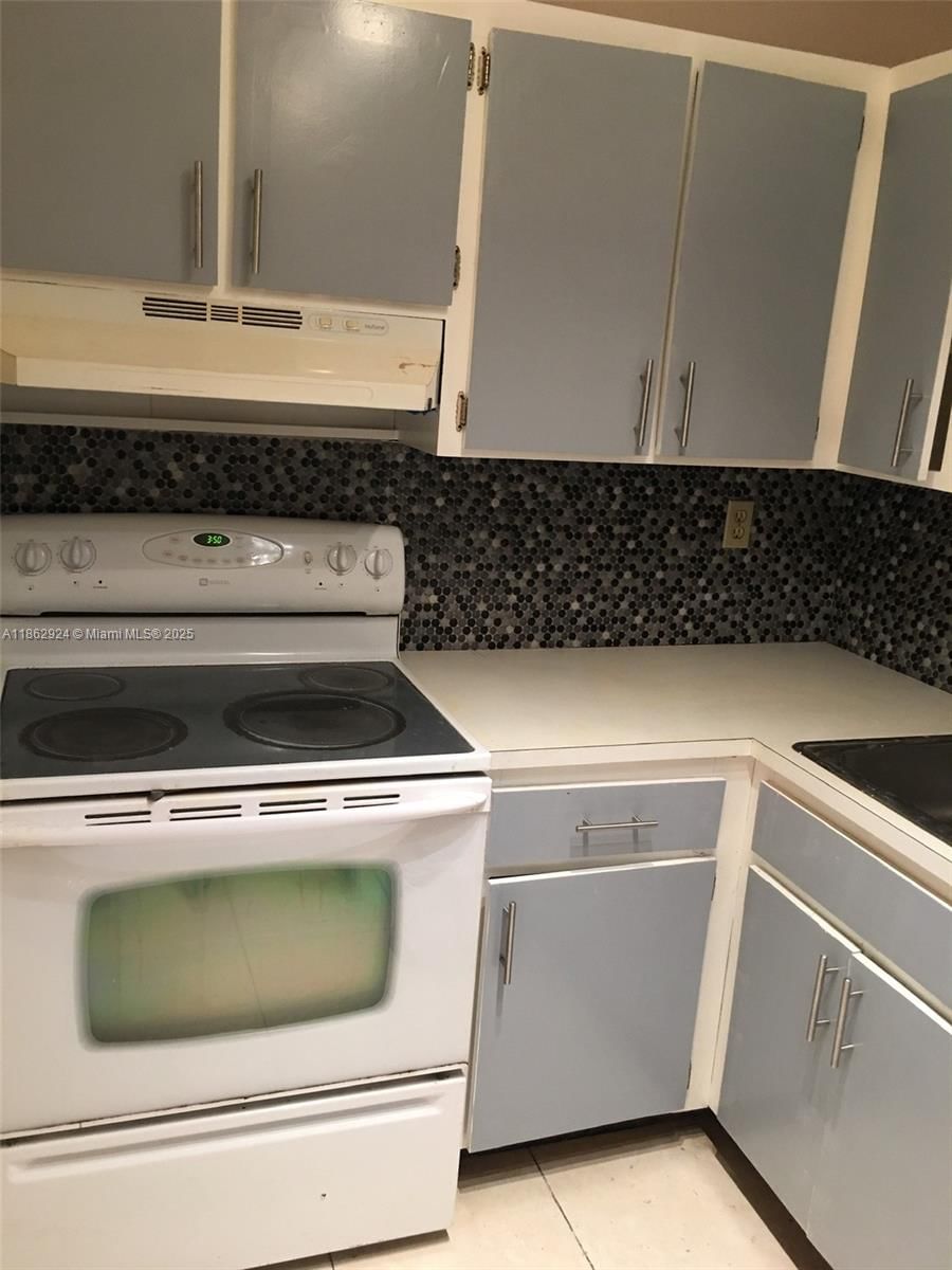 Real estate property located at 3582 171st St #203, Miami-dade, Michelle Condo, North Miami Beach, FL