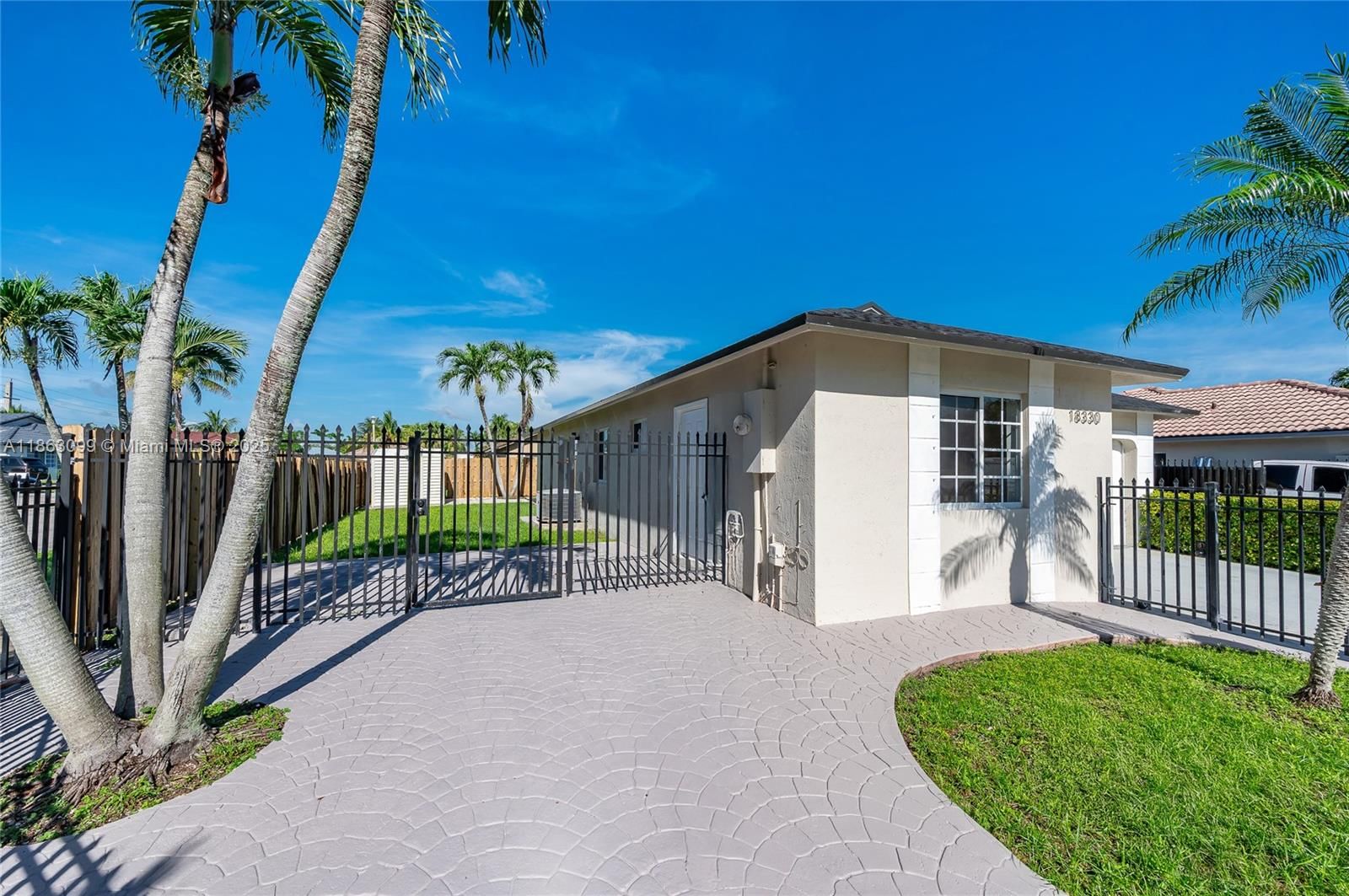 Real estate property located at , Miami-dade, Med Gardens Sec 2, Miami, FL