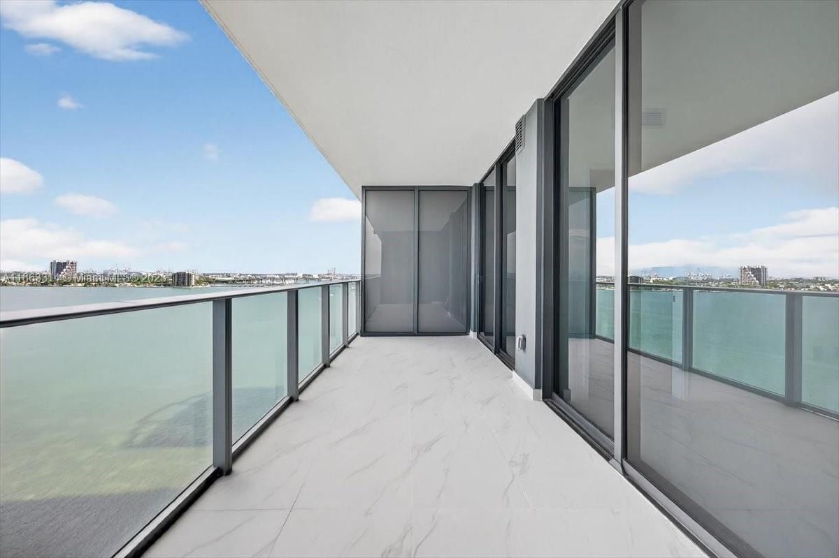Real estate property located at 700 24TH #1104, Miami-dade, Aria Reserve, Miami, FL