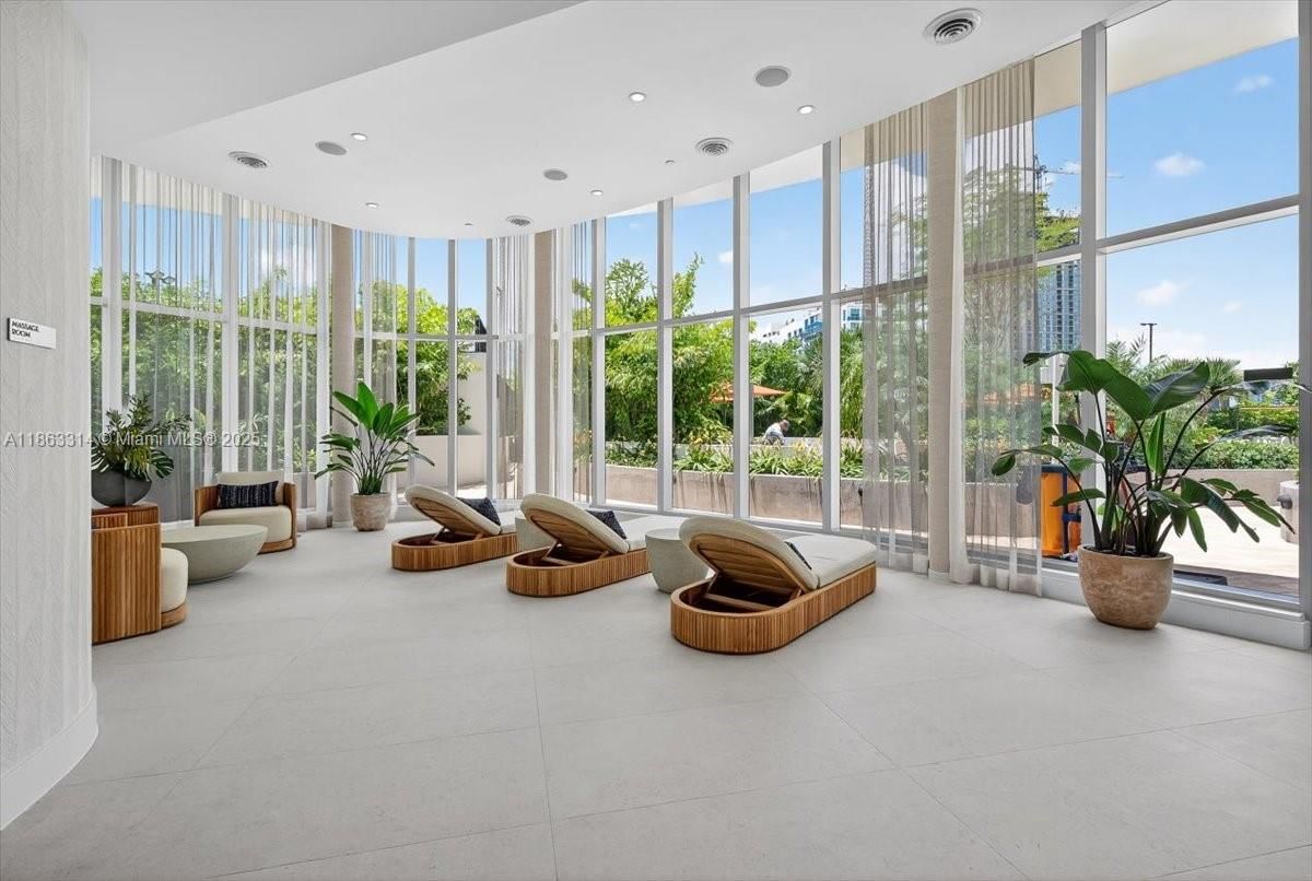 Real estate property located at 700 24TH #1104, Miami-dade, Aria Reserve, Miami, FL