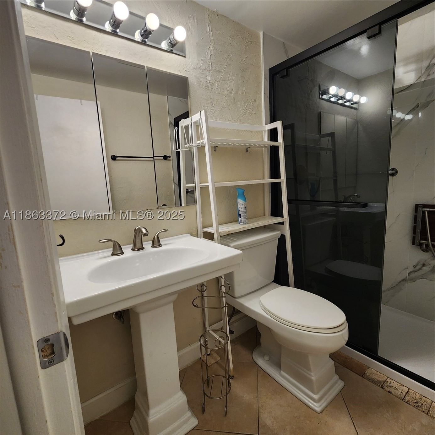Real estate property located at 2170 51st Ct C3, Broward, Montclair Gardens Condo, Fort Lauderdale, FL