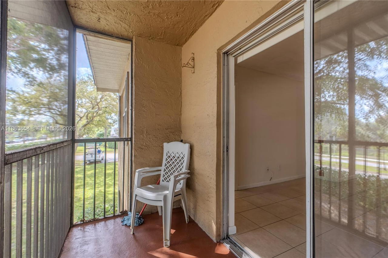 Real estate property located at 721 103rd Ter #202, Broward, Bella Grand Condo, Pembroke Pines, FL
