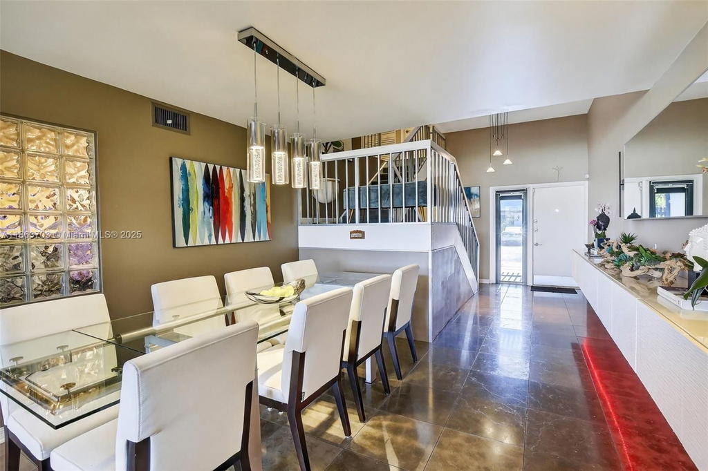 Real estate property located at 1530 Golfview Dr, Broward, Everglades Sugar & Land C, Pembroke Pines, FL