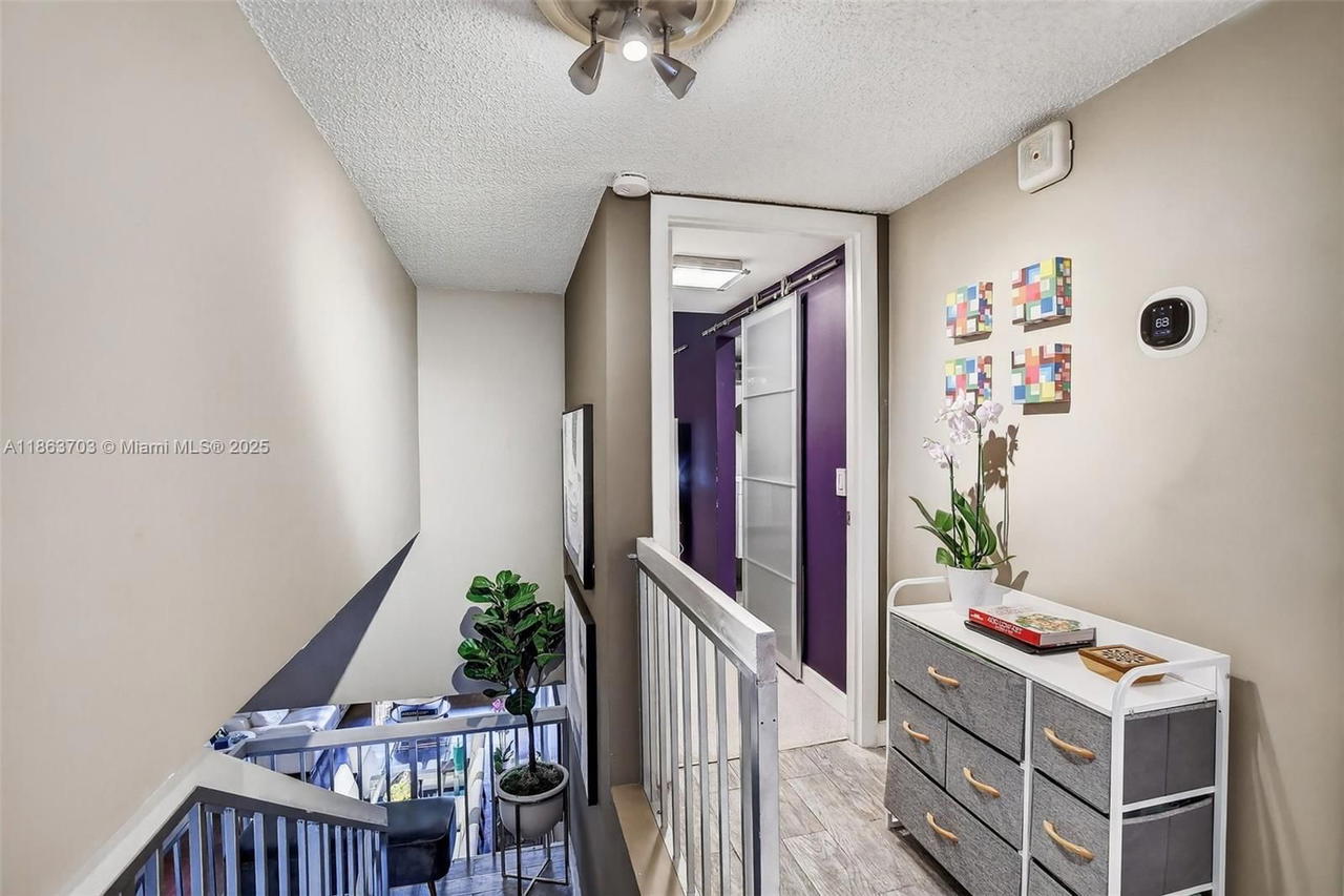 Real estate property located at 1530 Golfview Dr, Broward, Everglades Sugar & Land C, Pembroke Pines, FL
