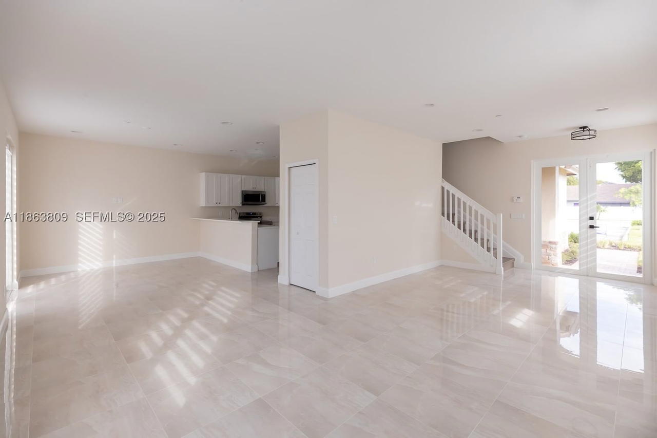 Real estate property located at 5400 57th Ct, Broward, Tamarac Circle, Tamarac, FL