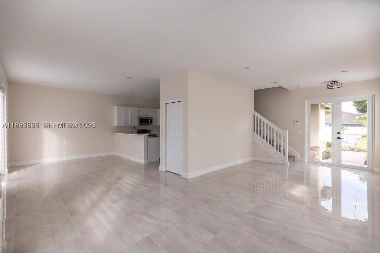 Real estate property located at 5400 57th Ct, Broward, Tamarac Circle, Tamarac, FL