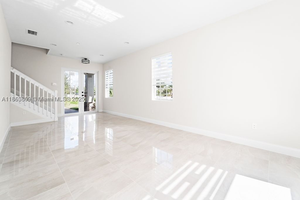 Real estate property located at 5400 57th Ct, Broward, Tamarac Circle, Tamarac, FL