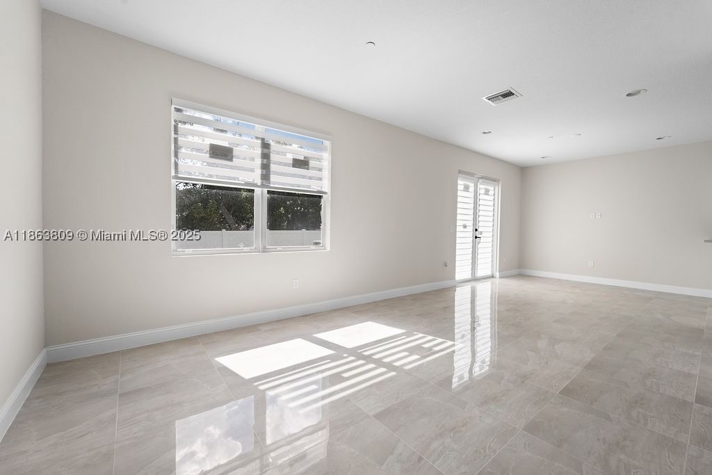 Real estate property located at 5400 57th Ct, Broward, Tamarac Circle, Tamarac, FL